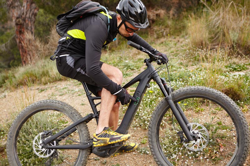 rouler plus vite et plus loin avec un vélo électrique