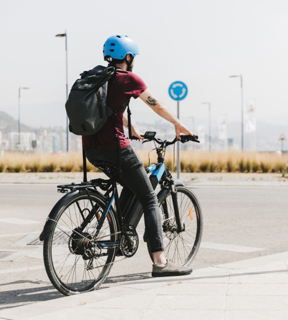 faire du vélo électrique pour garder la forme